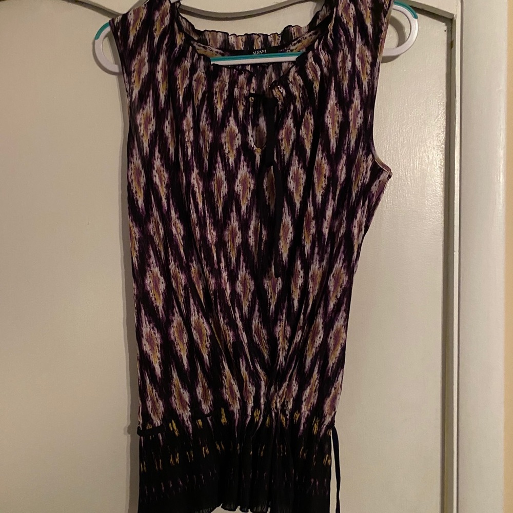 Sleeveless top